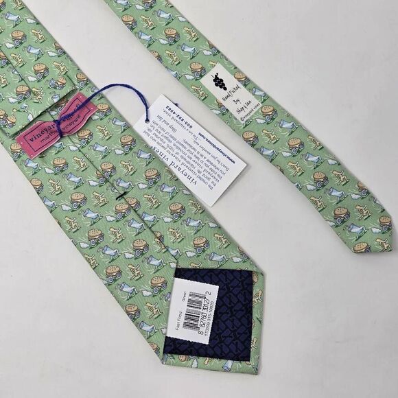 VINEYARD VINES SILK TIE FAST FOOD GREEN HAMBURGER SHAKE PATTERN 3.5" X 59" NEW - Picture 2 of 4